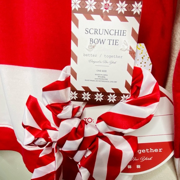 BETTER TOGETHER Red and White Striped Merry Sweatshirt Women’s Size M - Picture 4 of 6